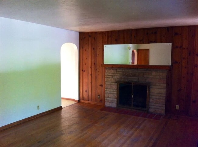 Foto del edificio - Great 3BR Bryan Park