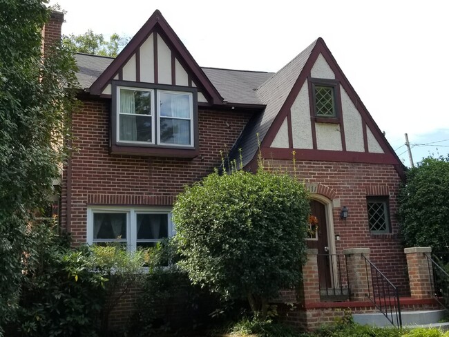 Building Photo - 111 Jefferson St