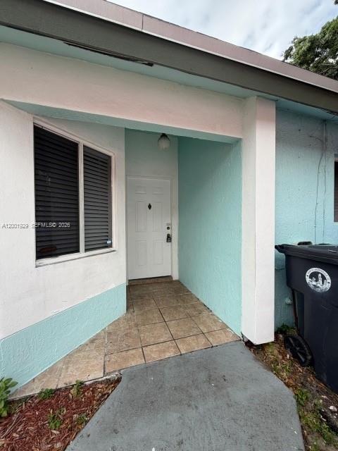 Building Photo - 1034 W Jasmine Ln