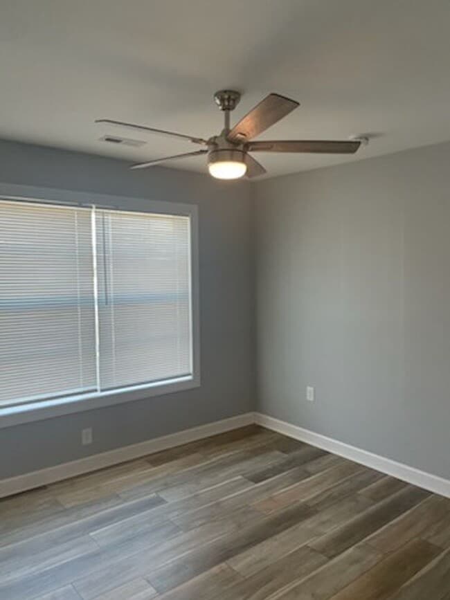 Building Photo - Fully Renovated Three Bedroom Home in Huntington