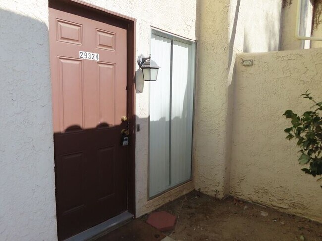 Foto del edificio - 29324 Vía Frontera