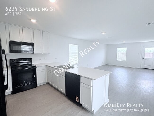 Building Photo - 6234 Sanderling St