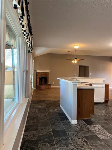 Foto del edificio - 6015 Harwood Crossing Dr