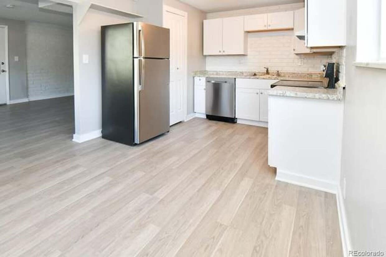 1723 N Robb St Unit 7, Lakewood, CO 80215 Condo for Rent in Lakewood