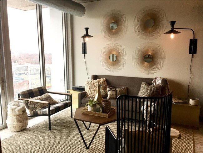 Foto del edificio - 315 1st Ave NE