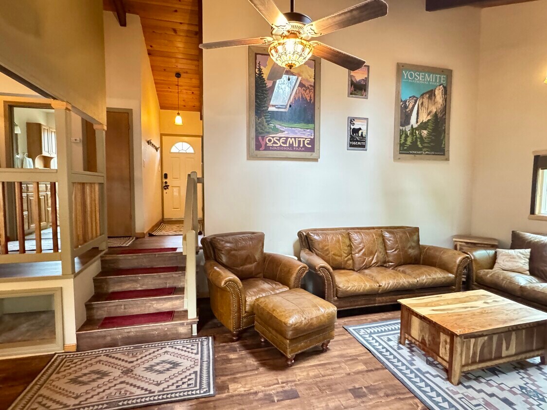 Foto principal - 19380 Pleasantview Dr