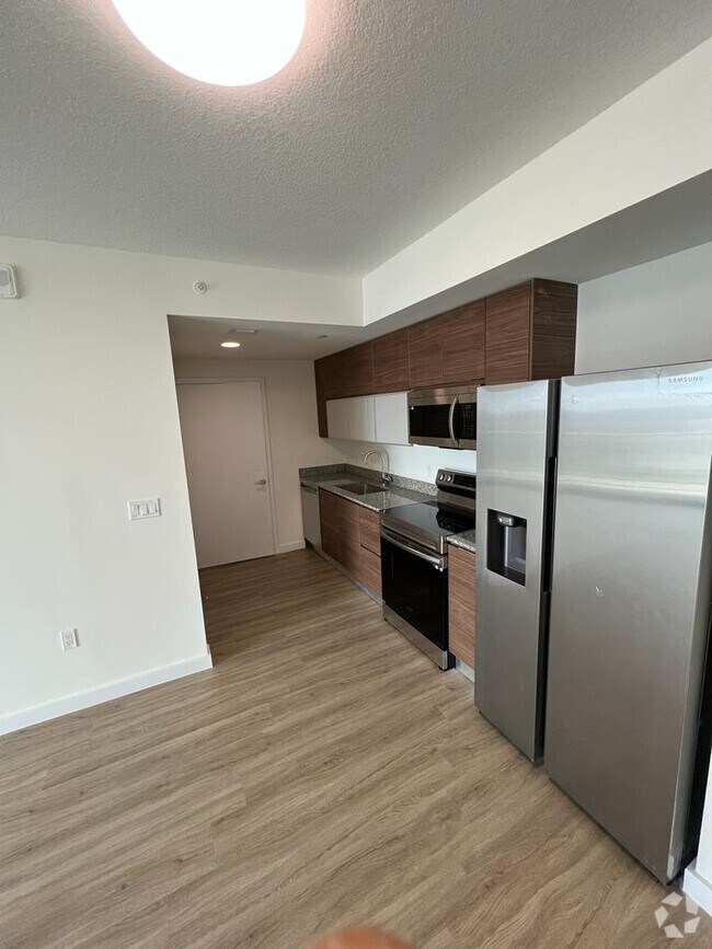 Downtown Miami Historic District Loft Apartments for Rent - Miami, FL ...