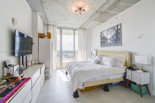 Foto del edificio - 3470 E Coast Ave