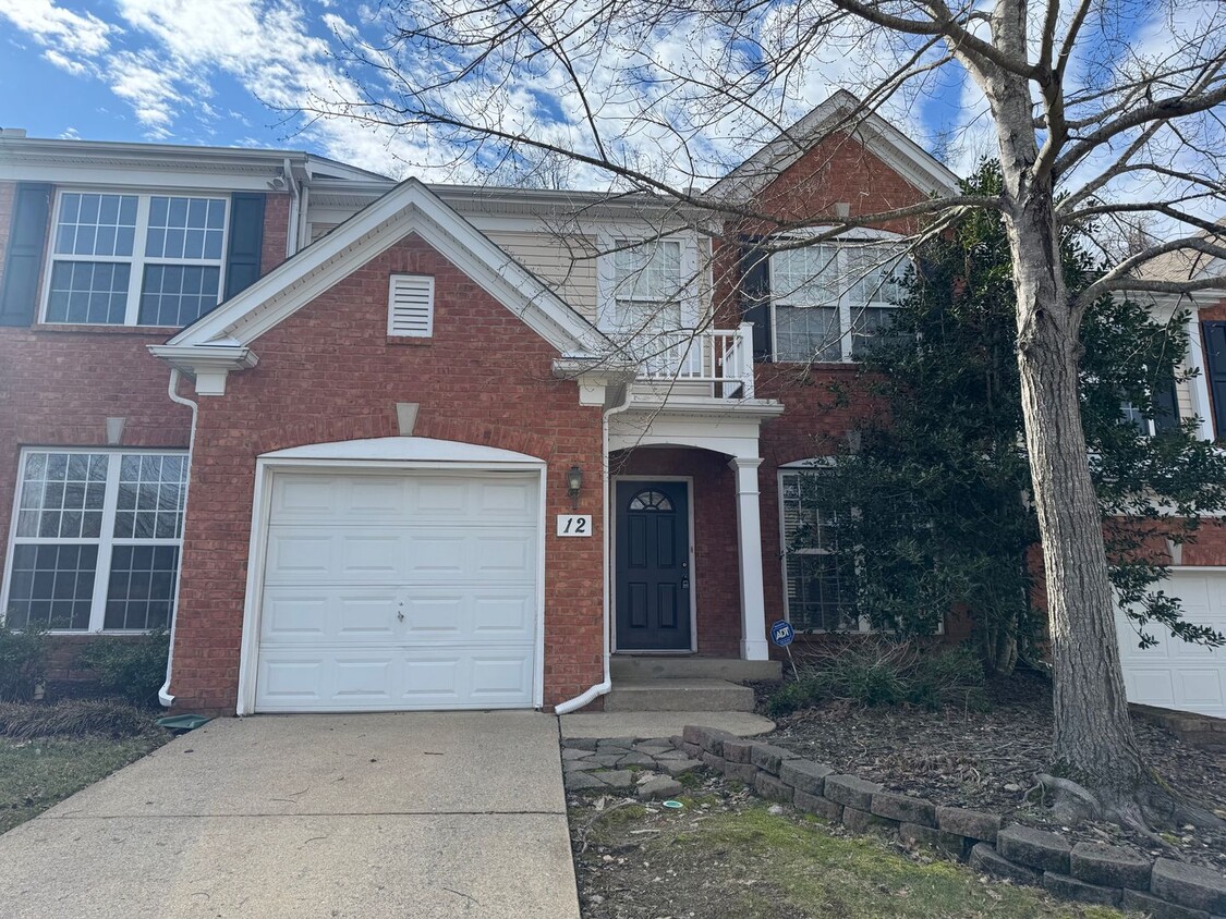 Primary Photo - 3BR Townhome in Brentwood