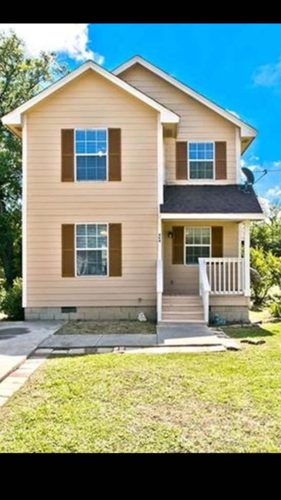Building Photo - 404 S Texas Dr