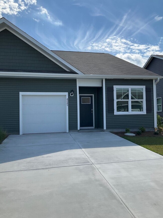 Foto del edificio - Welcome to this stunning townhouse in Leland, NC!