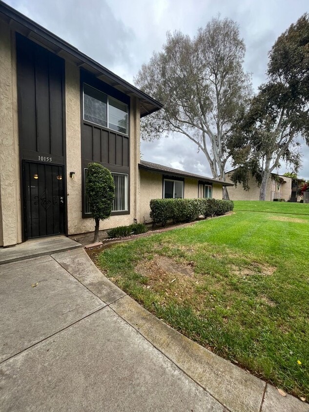 Foto principal - Cozy 2 Bed 1 Bath Home For Rent