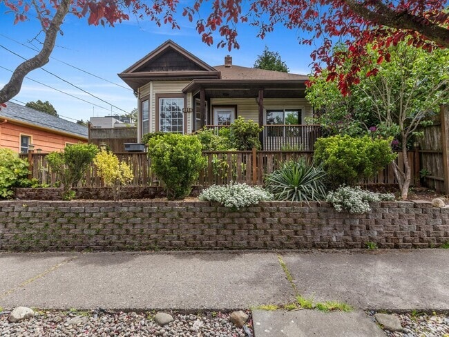Building Photo - 4116 25th Ave SW