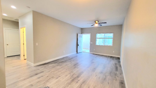 Foto del edificio - 620 San Lorenzo St