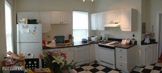 4 br, 1 bath - 380 Washington St # 2H - 4 br, 1 bath  - 380 Washington St # 2H