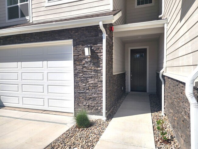 Building Photo - New Townhome in Minden for Rent