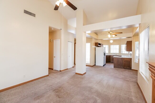 Foto del edificio - 6232 W Laredo St