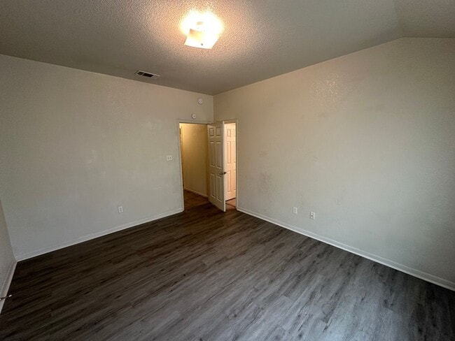 Foto del edificio - 2609 Vernice Loop