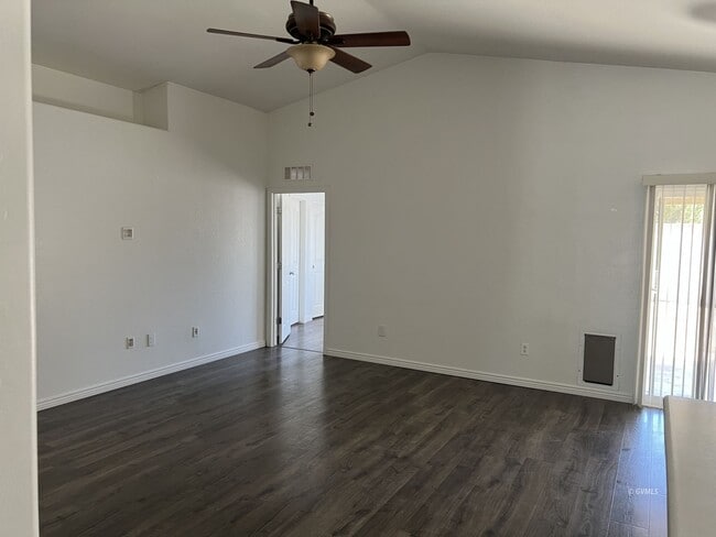 Building Photo - 1605 Copper Canyon Dr