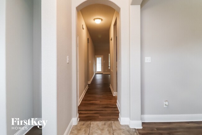 Building Photo - 7357 Waterwell Trail