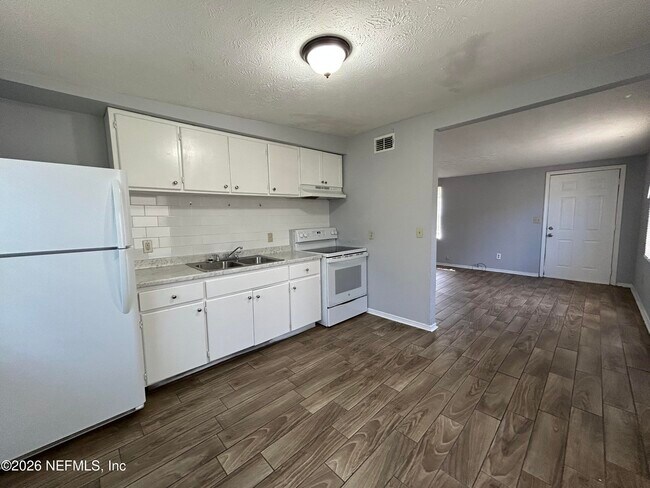 Foto del edificio - 3254 Phyllis St