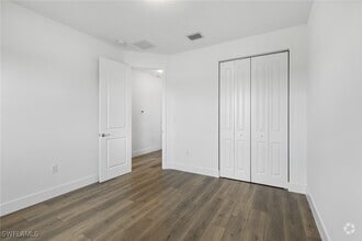 Building Photo - 5693 Cassidy Ln