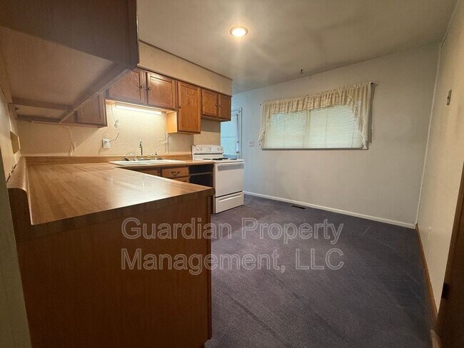 Foto del edificio - 5008 Valley Ln