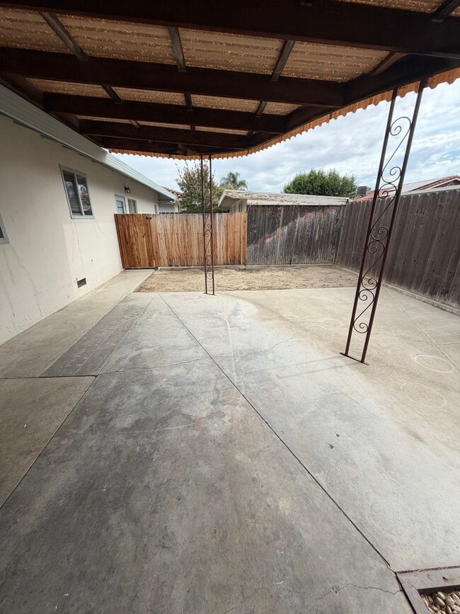 Foto del edificio - 1513 Alpine Ln