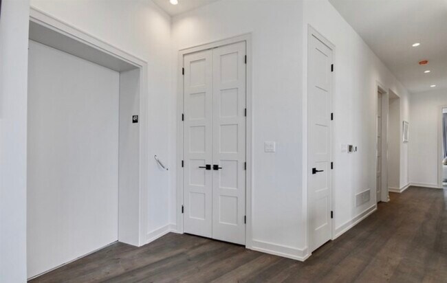 Foto del edificio - 2800 N Lincoln Ave