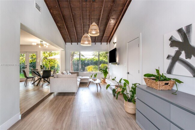 Foto del edificio - 2302 Funston St