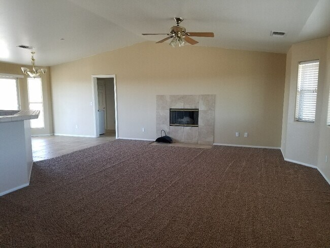Foto del edificio - Large Beautiful JT Home with VIEWS!!