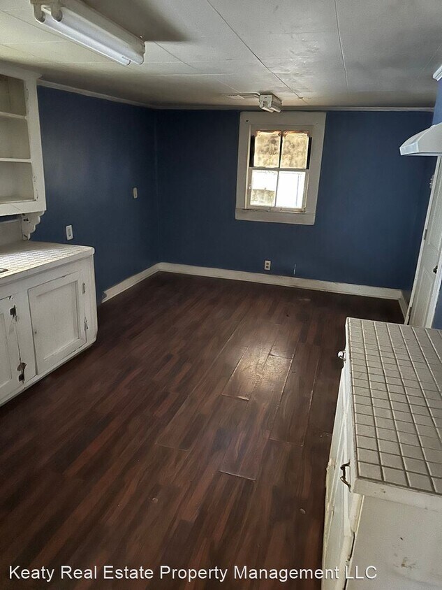 Building Photo - 2 br, 1 bath House - 518 Clay Street