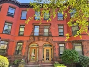 Building Photo - 1793 Beacon St