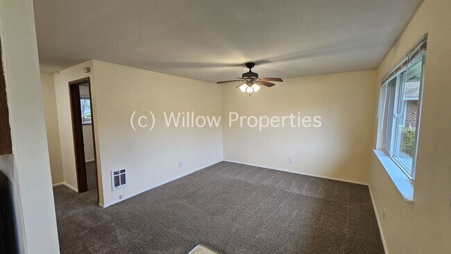 Foto del edificio - Cozy One Bedroom Duplex