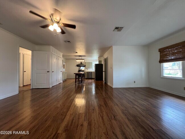 Foto del edificio - 215 Stephens St