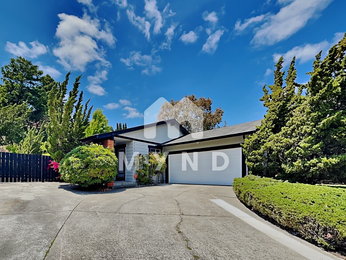 2107 Flamingo Ct House Rental in Pinole, CA