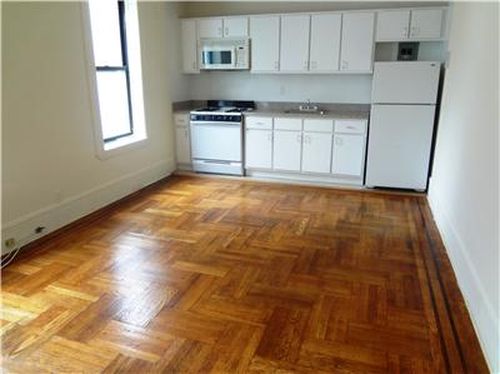 Foto del edificio - 545 E 85th St