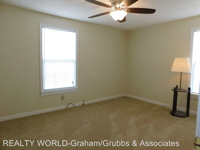 Foto del edificio - 2 br, 1 bath House - 21 Third Street