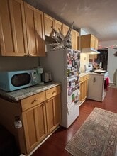 Building Photo - 247 Bennington St