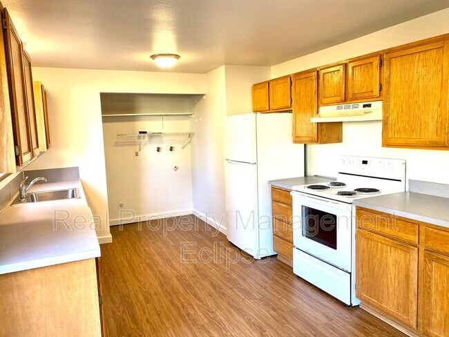 Foto del edificio - 4118 Jewell Rd