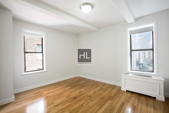 Building Photo - West 70th Street