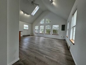 Building Photo - 1701 Pacific Ave N