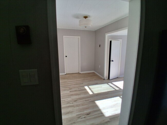 Foto del edificio - 65-67 Railroad Street