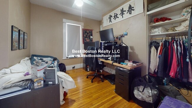 Building Photo - 127 Central St