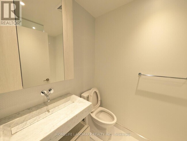 Building Photo - 11 Yorkville Ave