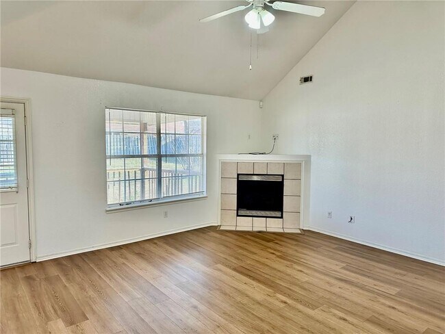 Building Photo - 516 Wildwood St