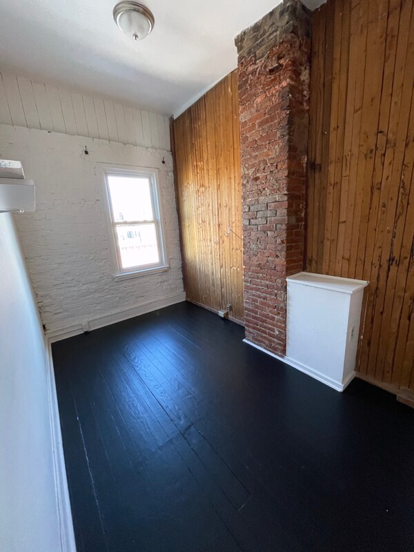 Building Photo - 510 South St