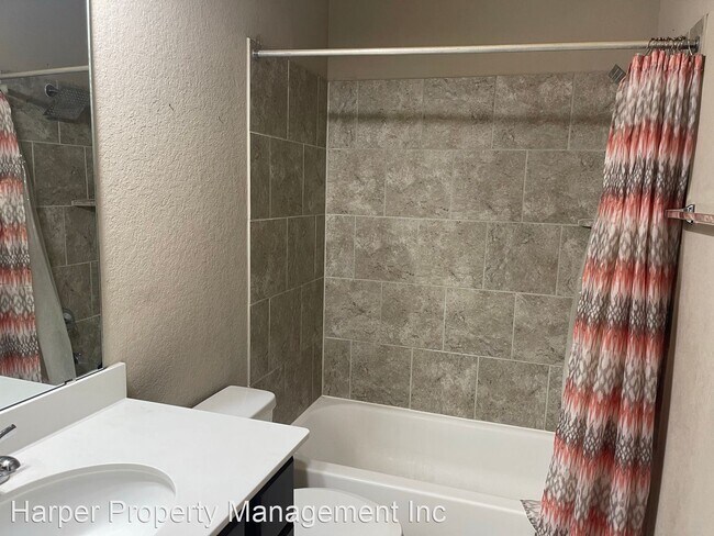 Building Photo - 4 br, 3.5 bath House - 14366 Palomino Place