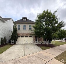 Building Photo - 238 Begen St