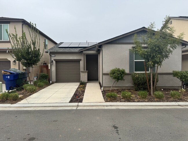 Foto del edificio - Single Family Home